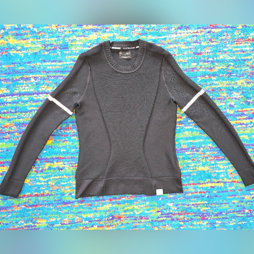Under Armour intelliknit phantom Women's Black Sweater size MD‎ coldgear